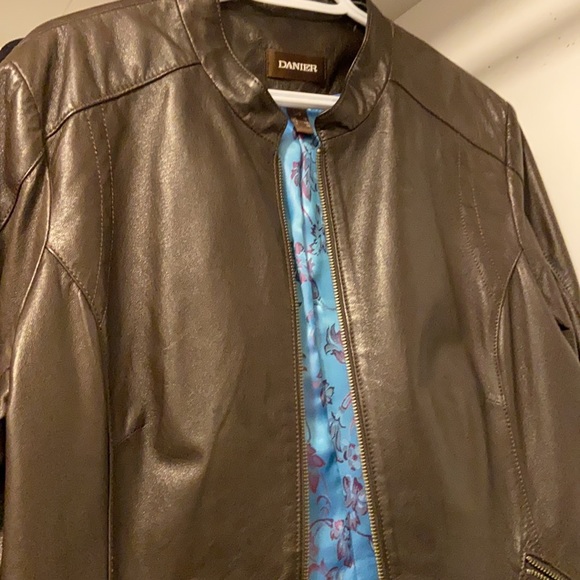 Danier vintage leather jacket - Picture 10 of 10
